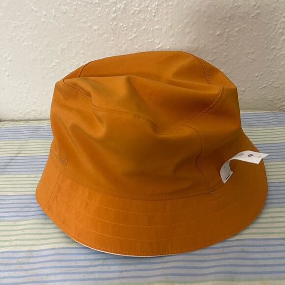 Lululemon Women\'s Both Ways Bucket Hat Lemon Sorbet/Autumn Orange Size L/XL NWT